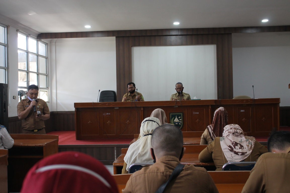 Badan Kesbangpol Prov. Riau Gelar Acara Syukuran Sambut Kepala Badan Yang Baru dan Menyapa Pegawai